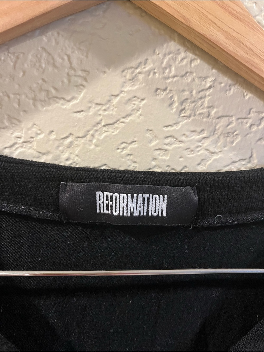 Reformation Black Cropped Button Cardigan - Picture 2 of 4